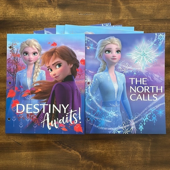 30 Disney Folders Back to School Supplies Portfolios - Bundle of 30‎ - 5 lb box - Picture 1 of 12